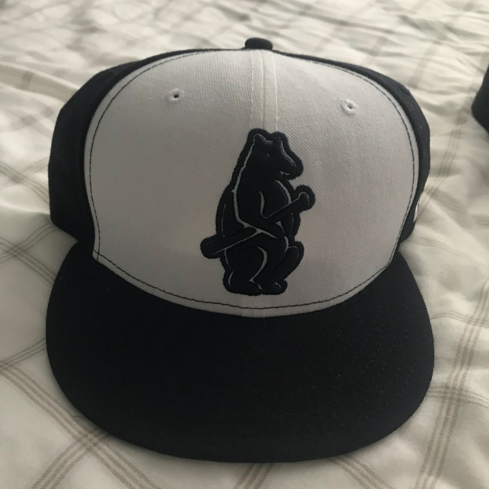 Chicago Cubs SnapBack (Dark blue not black)